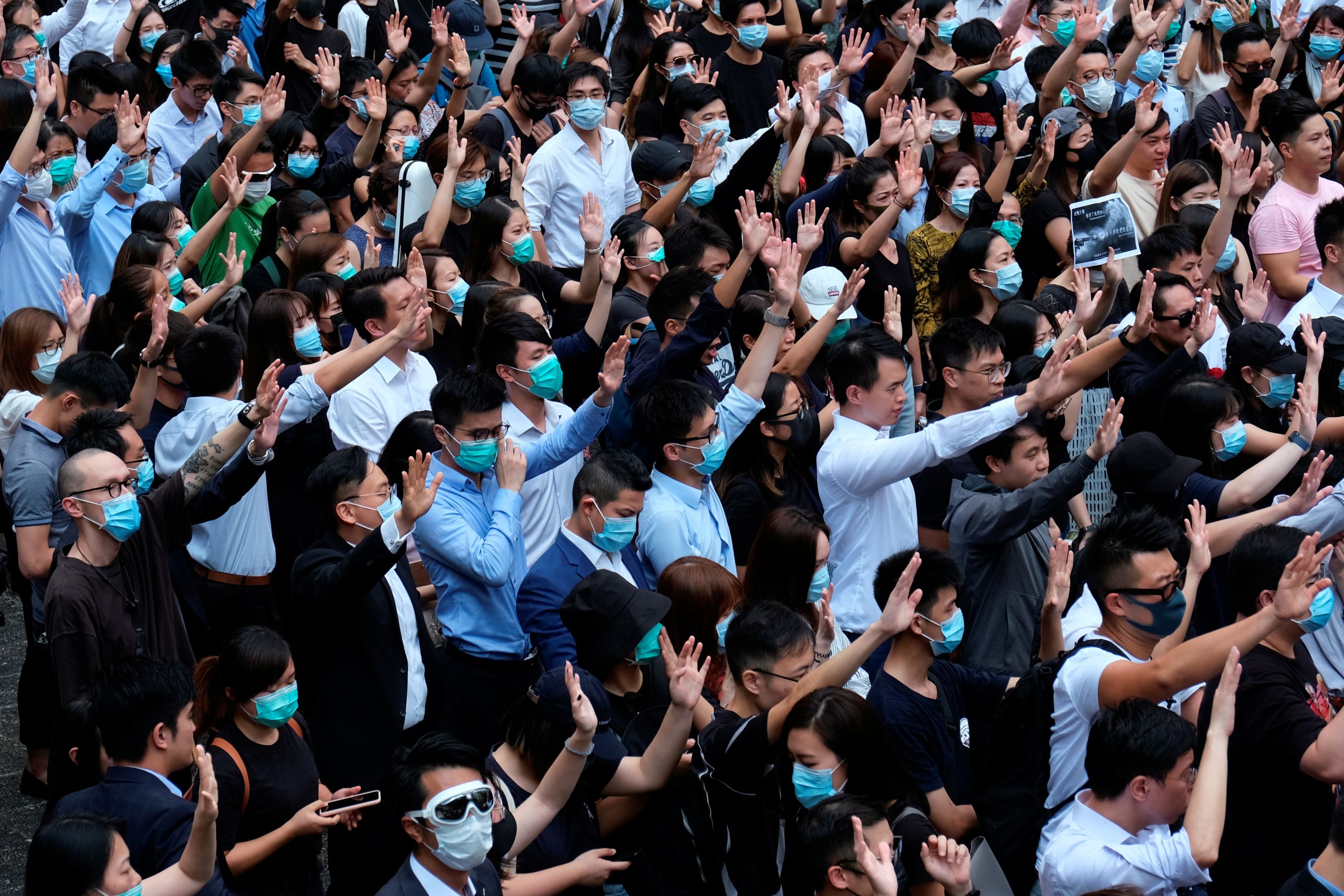 2019年10月2日香港反送中示威照片（圖：Reuters）