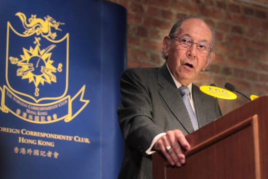 前常任法官烈显伦