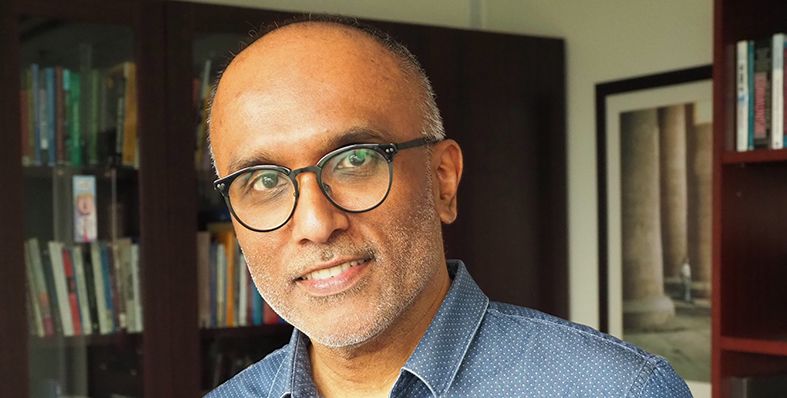 香港浸会大学的新闻学教授Cherian George