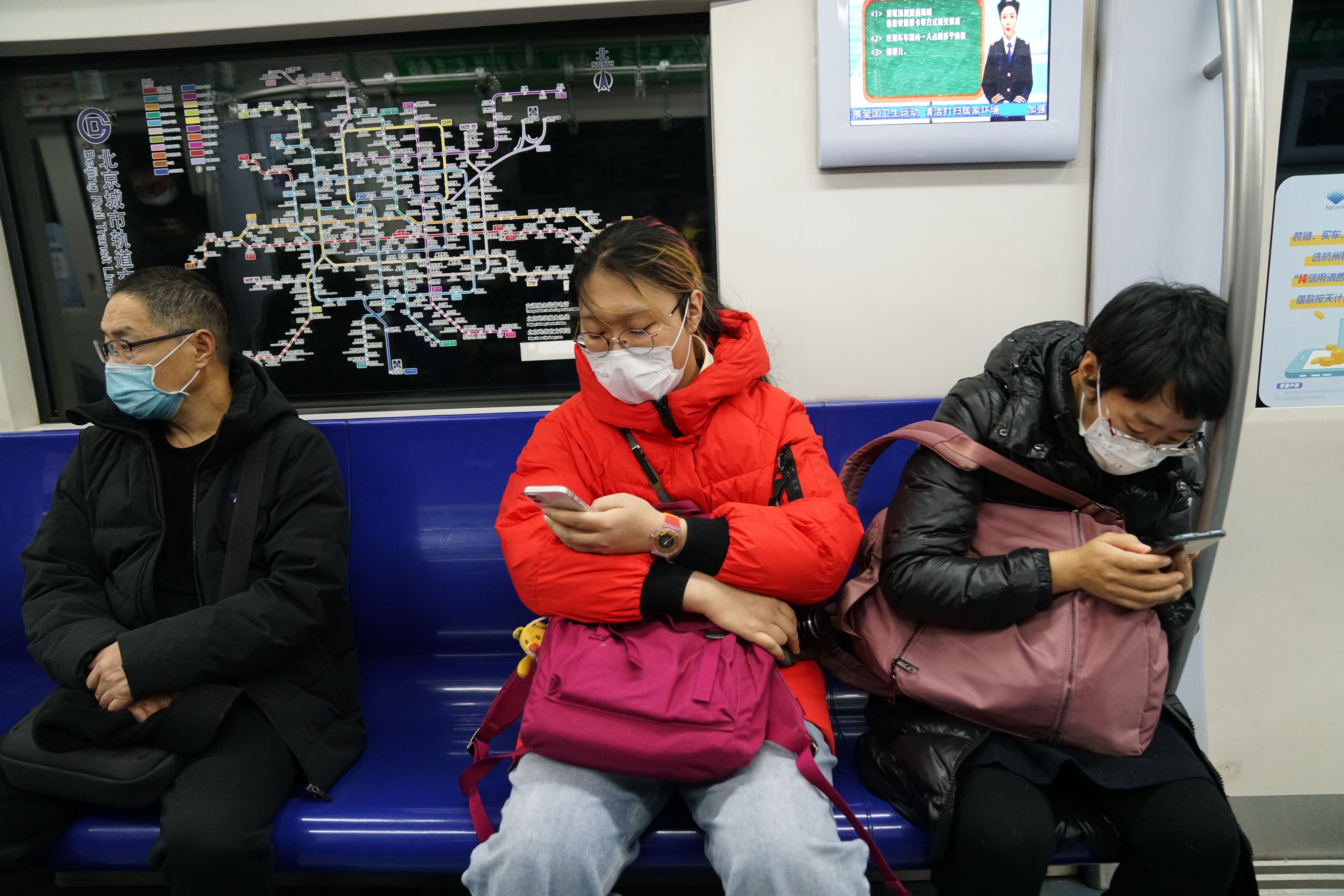 核桃在北京地铁上