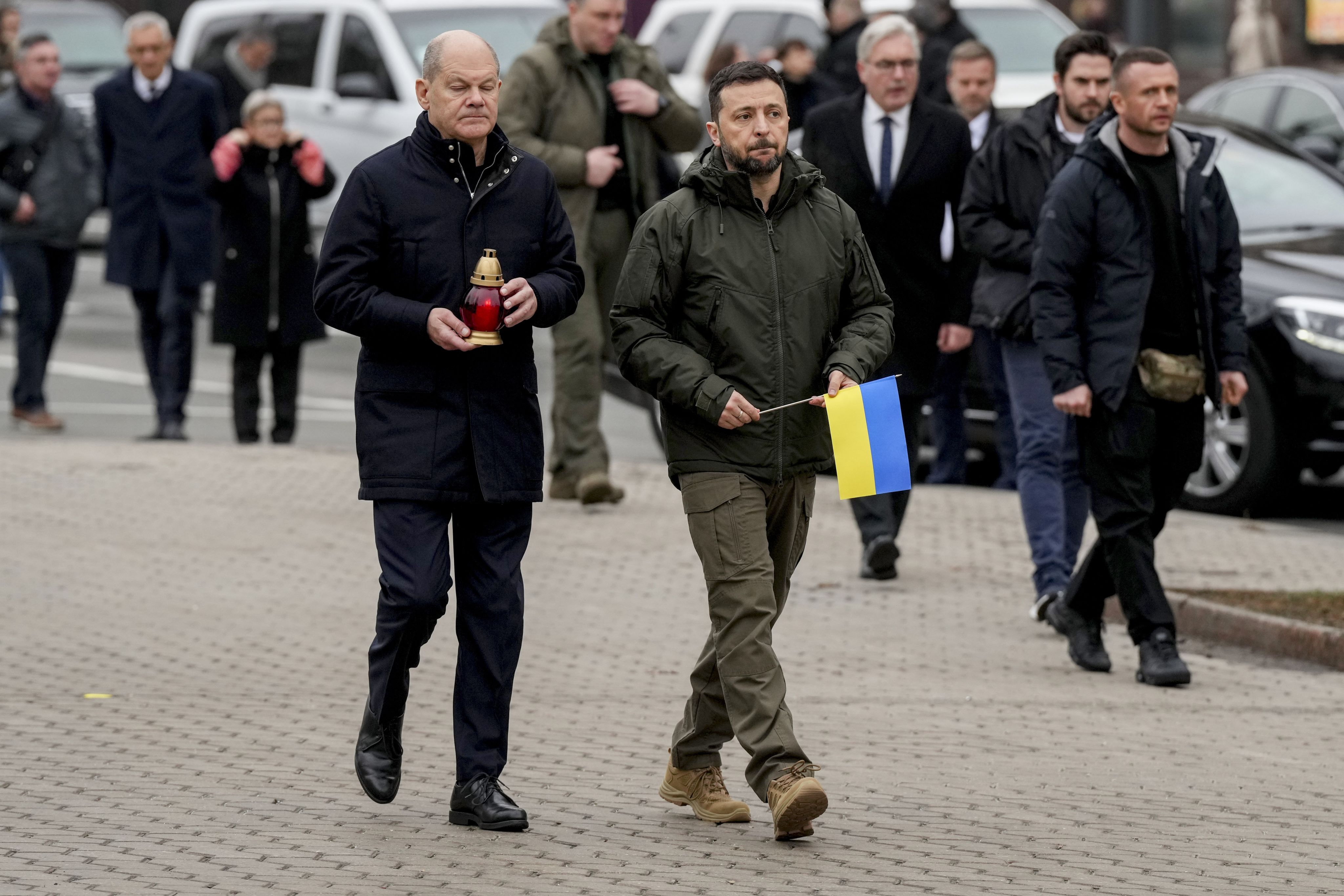 俄乌战争三周年】三年苦战一场空，失去美国支持后，乌克兰将被迫接受以和谈为名的投降？ – Wainao