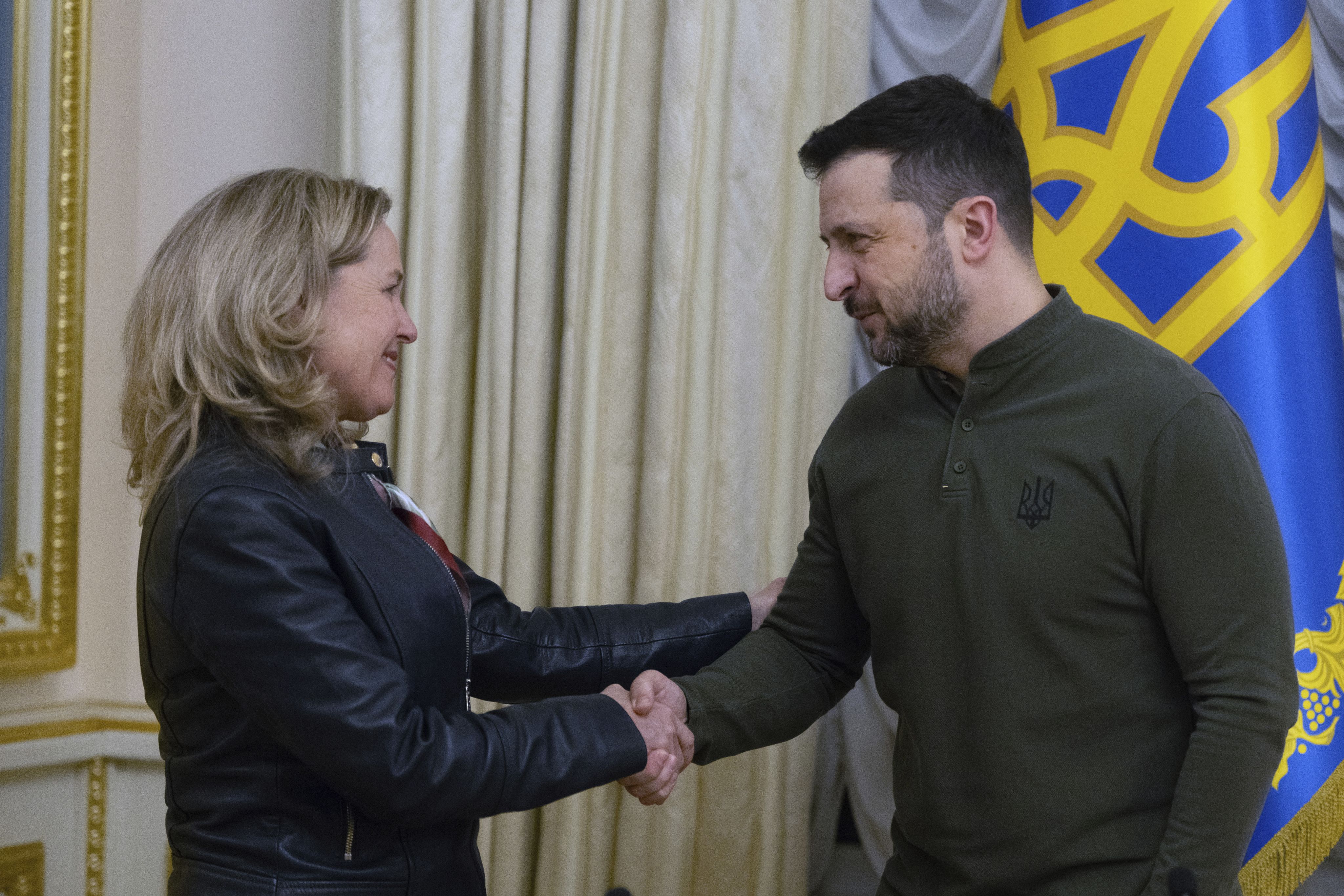 俄乌战争三周年】三年苦战一场空，失去美国支持后，乌克兰将被迫接受以和谈为名的投降？ – Wainao