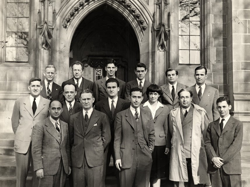 1946年，曼哈顿计划中的科学家合照